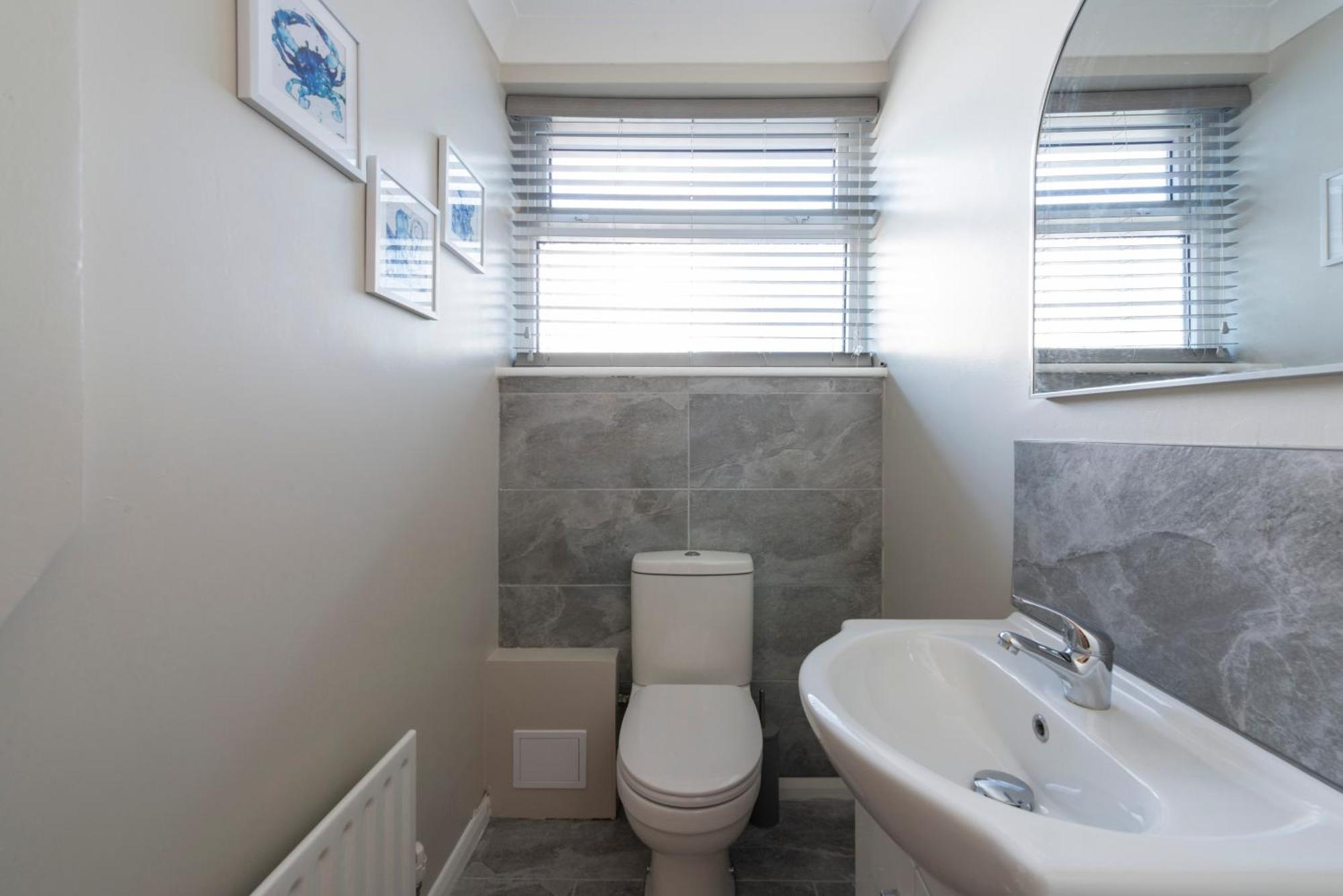 5 Bedroom Detached Beach House Poole Exterior foto